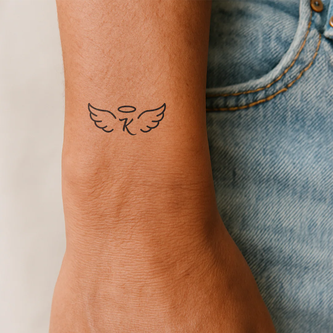 Tatouage ailes d'ange avec initiales (A-Z) - Image 31