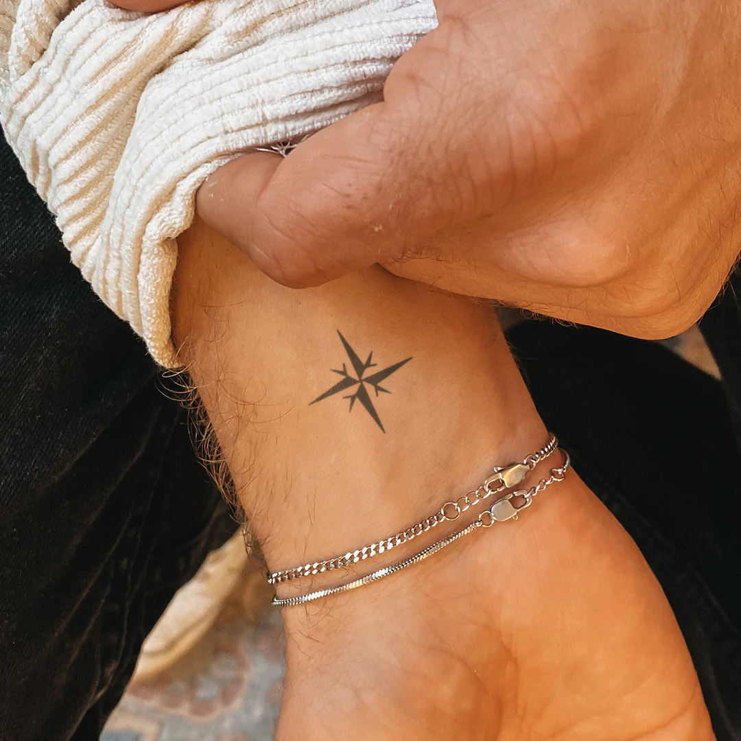 Tatouage Compas