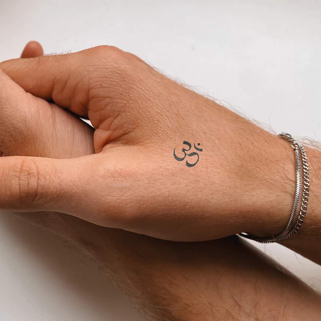 Om tatouage - Image 4