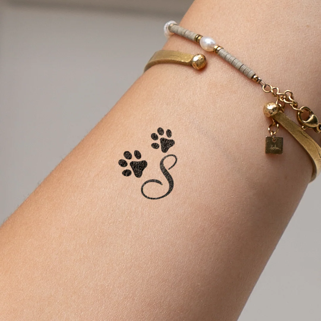 Tatouage pattes avec initiales (A-Z) - Image 55