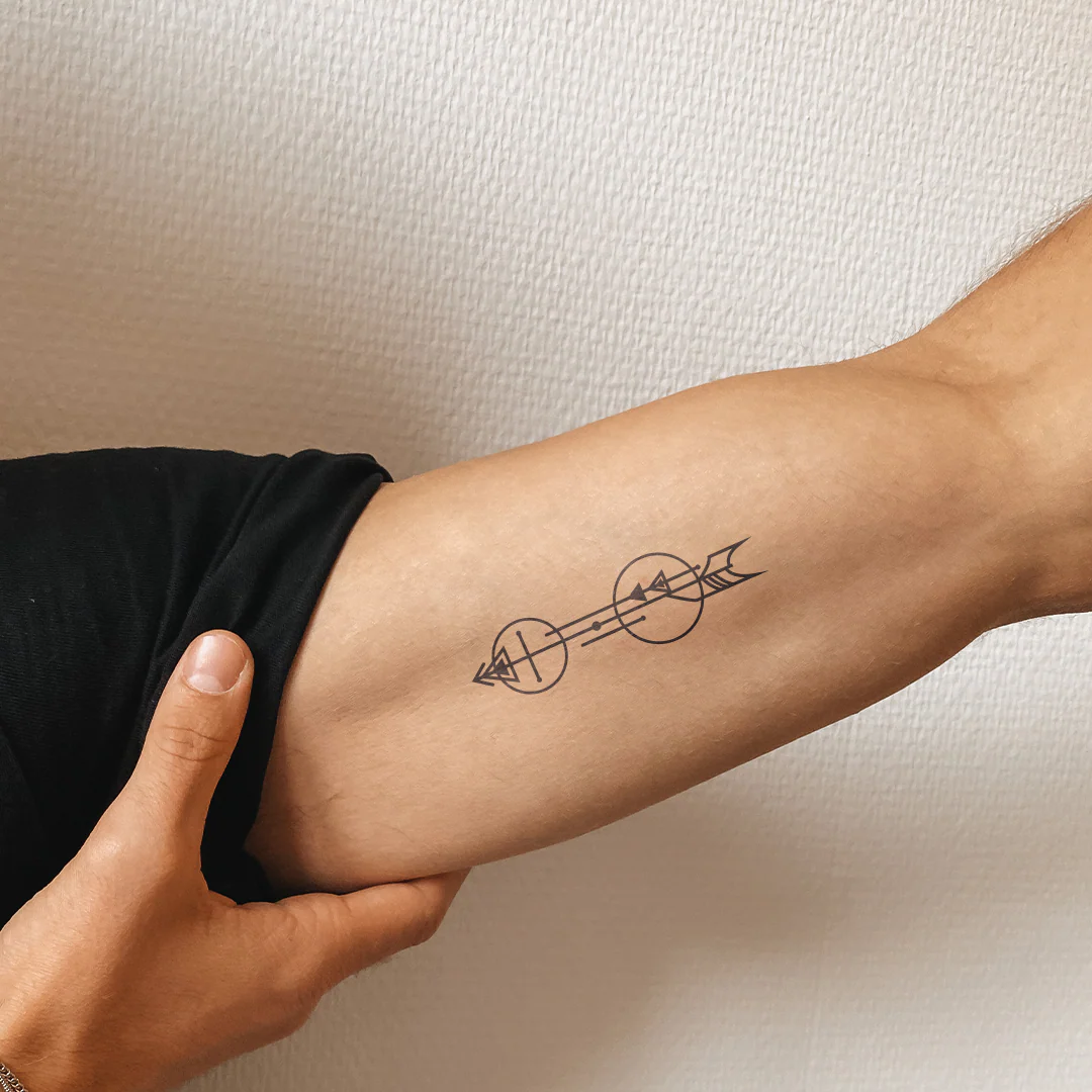 Tatouage flèches et cercles - Image 2