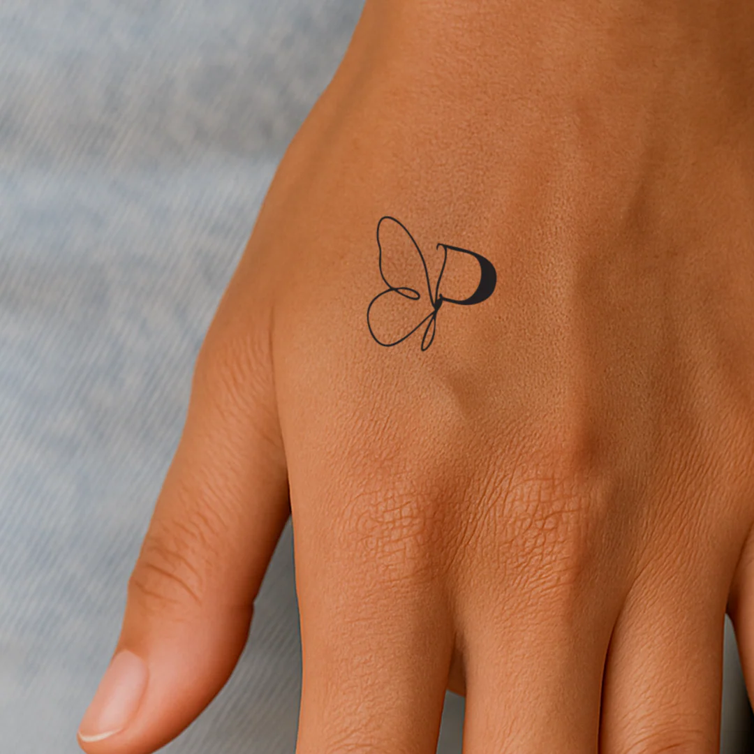 Tatouage papillon avec initiales (A-Z) - Image 46
