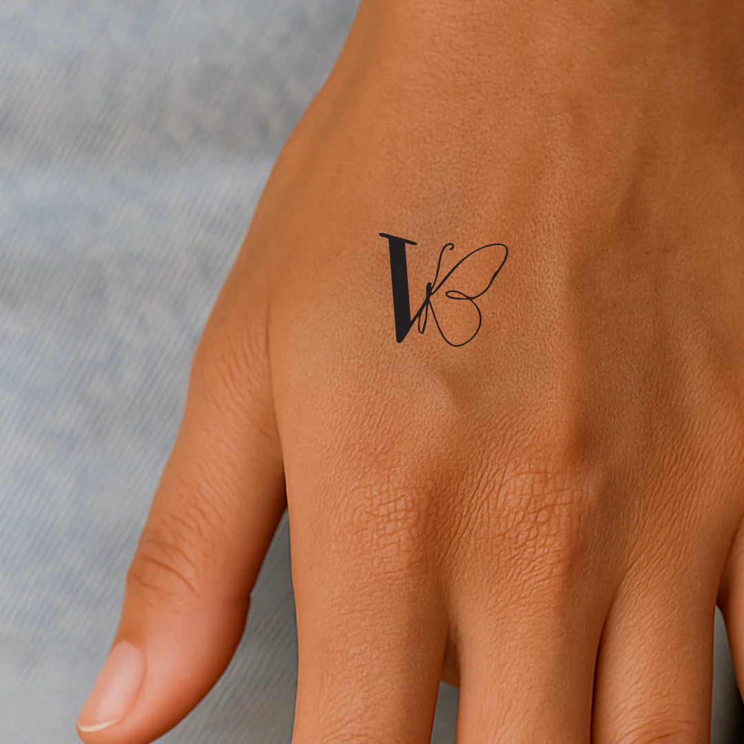 Tatouage papillon avec initiales (A-Z) - Image 64