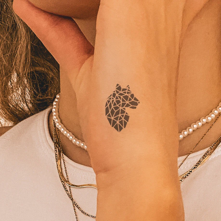 Tatouage de profil géométrique tête de tigre