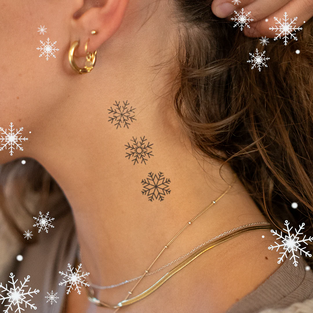 Tatouage de trois flocons de neige