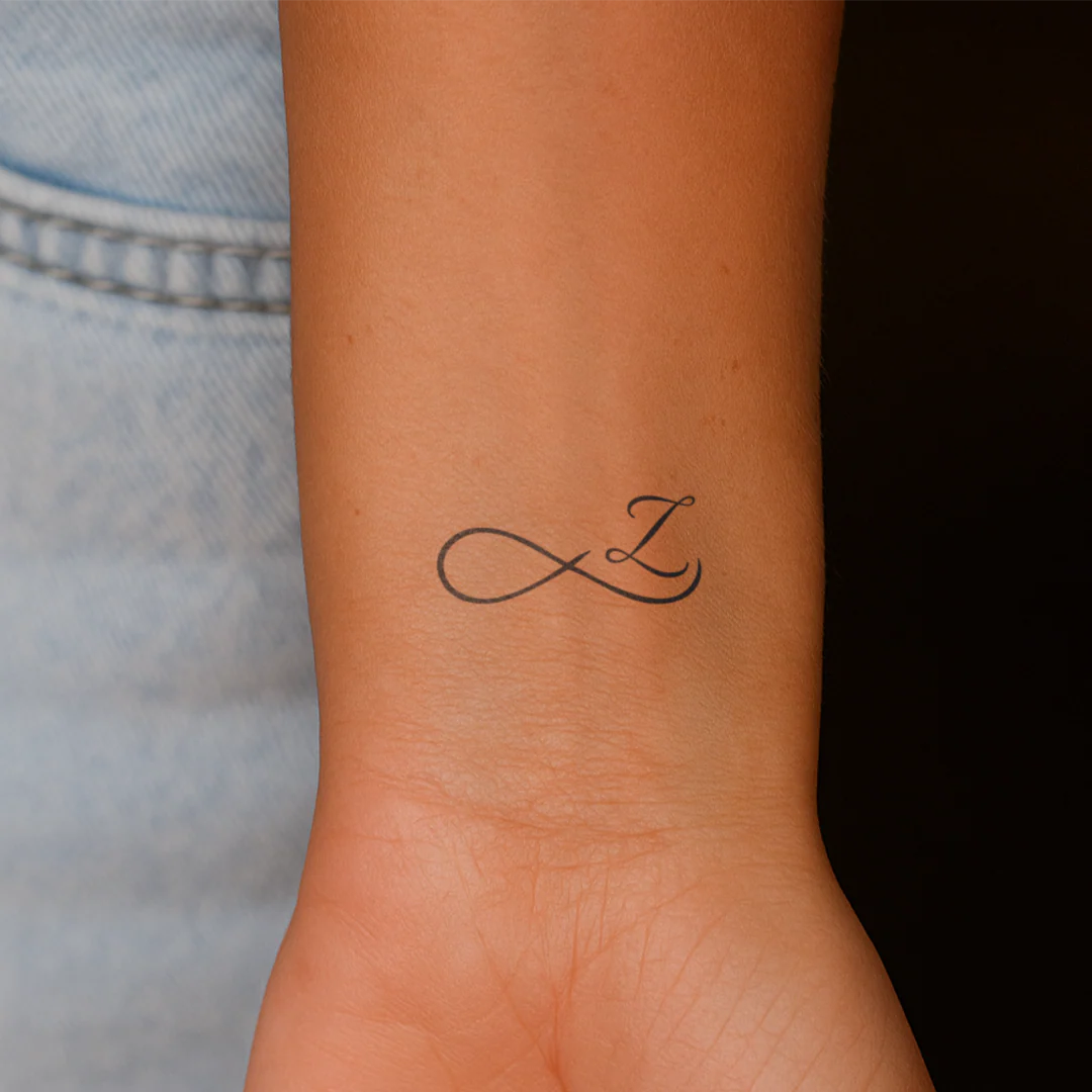 Tatouage infini avec initiales (A-Z) - Image 76