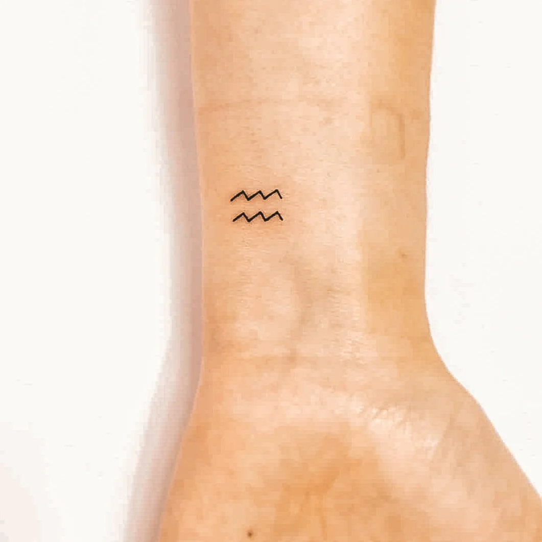 Tatouage du zodiaque Verseau - Image 4